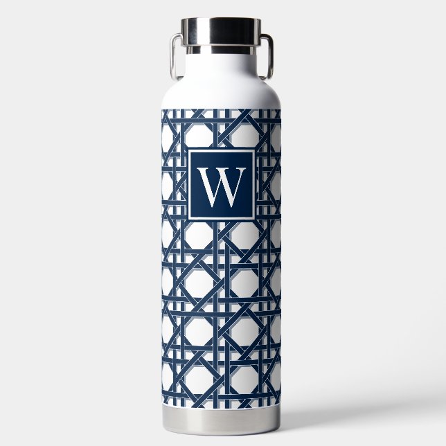 Vornehmes Navy-Blau-Rattan-Flechtwerk-Monogramm  Trinkflasche (Vorderseite)