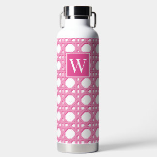 Vornehmes rosa Rattanrohr-Gitter-Monogramm Trinkflasche