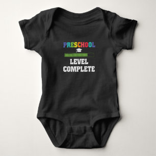Vorschule abgeschlossen zurück zum Video-Gamer-Ges Baby Strampler