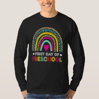 Vorschule Zurück zur Schule Glücklicher erster Ta T-Shirt