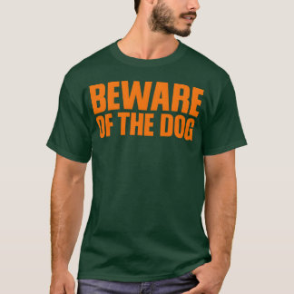Vorsicht vor dem Retro-Retro des Hundes T-Shirt