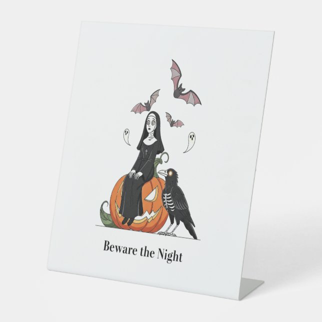 Vorsicht vor der nächtlichen Spooky Nun Sockelschild (Vorderseite)