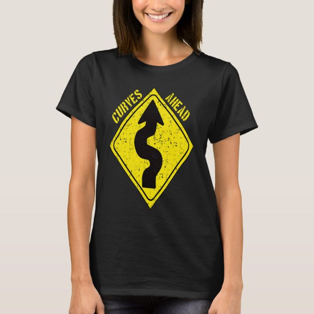 Vorwärts gerichtete Warenkurven T-Shirt (Vorderseite)