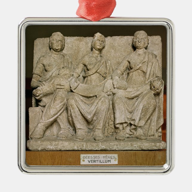 Votive Skulptur einer dreifachen Muttergottheit Silbernes Ornament (Vorne)