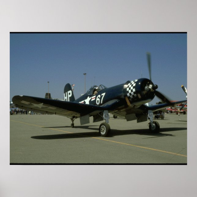 Vought F4U Corsair, Right Front_WWII Flugzeug Poster (Vorne)