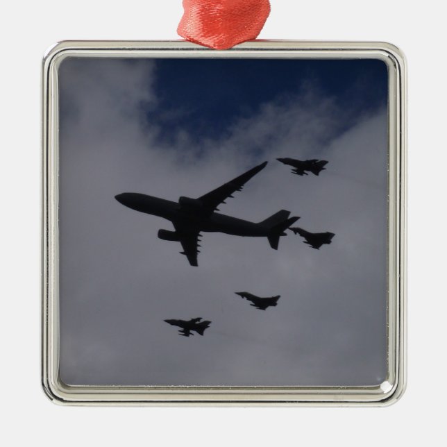 Voyager und Taifune Silbernes Ornament (Vorne)