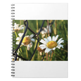 Vrede achter het hek. In bloemen illustratief. Notizblock