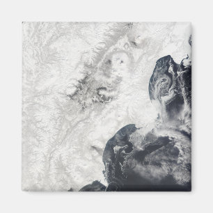 Vulkane auf der zentralen Halbinsel Kamtschatka Magnet