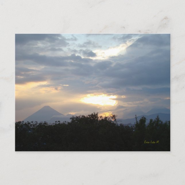 Vulkane bei Sonnenuntergang Postkarte (Vorderseite)