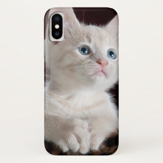 Vulnerable White Kitten Case-Mate iPhone Hülle