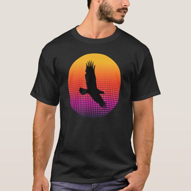 Vulture Eagle Bird Flying in the Sky at Sunset Ani T-Shirt (Vorderseite)