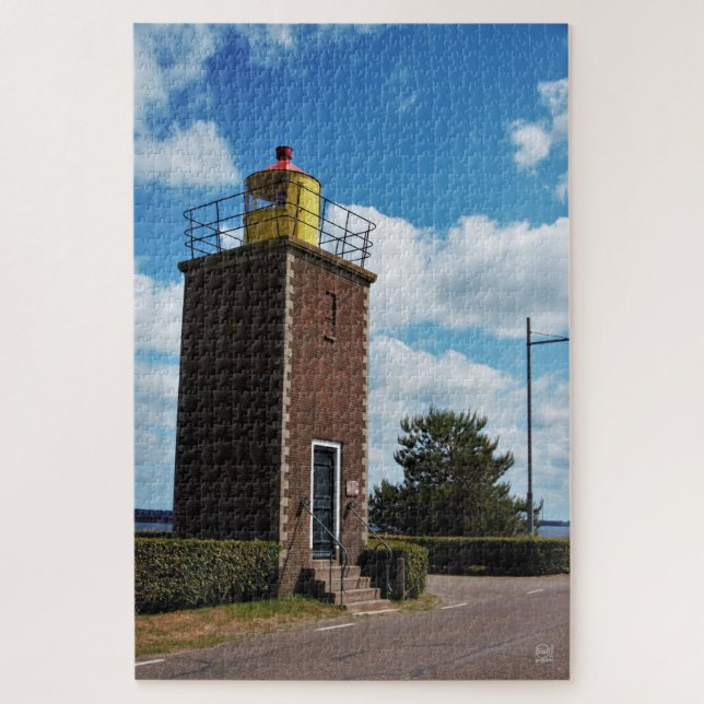 Vuurtoren voor scheepvaart in Willemstad Nederland Puzzle (Vertikal)