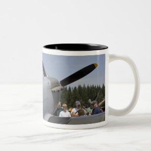 WA, Fly-in Arlingtons, Arlington, Zweiter Zweifarbige Tasse