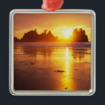 WA, Olympic NP, Shi Shi Beach bei Sonnenuntergang, Ornament Aus Metall<br><div class="desc">WA, Olympic NP, Shi Shi Beach bei Sonnenuntergang, Point of the Arches � Jamie & Judy Wild / DanitaDelimont.com</div>