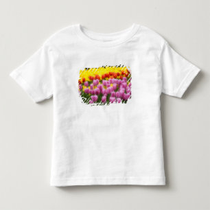 WA, Skagit Valley, Roozengaarde Tulipengarten, 2 Kleinkind T-shirt