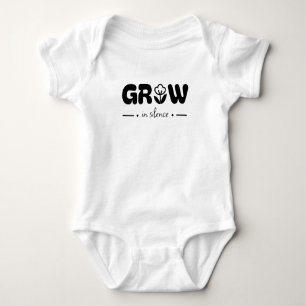Wachse in Stille Baby Strampler