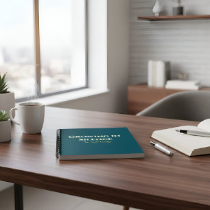 Wachsend in Stille Motivations-Tagebuch Minimalist Notizbuch