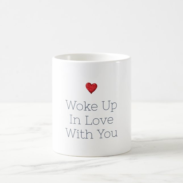 Wachte mit dir verliebt auf rotes Herz Kaffeetasse (Mittel)