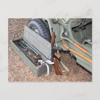 Waffen und Ausrüstung des Zweiten Weltkriegs durch Postkarte