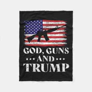 Waffen und Trump-Shirt Fleecedecke