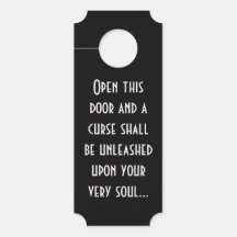 Wage nicht, diese Türgefährdung zu öffnen