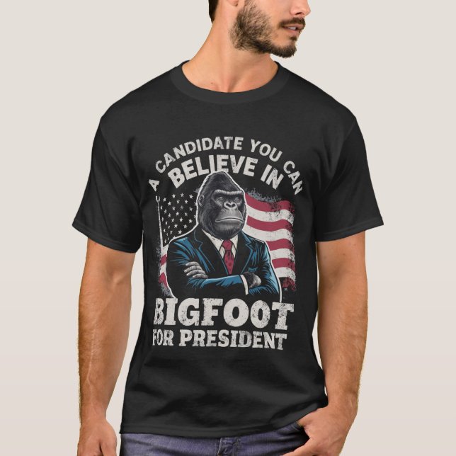 Wahl 2024 Funny Vote Sasquatch USA T-Shirt (Vorderseite)