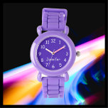 WÄHLEN SIE IHRE FARBEN, Ihren Namen, Kinder Lila H Armbanduhr<br><div class="desc">Diese lustige Armbanduhr mit lila Gurt lässt sich nach Ihren Wünschen anpassen. Sie können IHRE EIGENE FARBE auswählen, um den Hintergrund auf der Uhr zu ersetzen, und Sie können den Text sagen lassen, was immer Sie gewollt haben. Oder behalt mein lila-weißes Design. Alle Rechte vorbehalten © 2023 Alan & Marcia...</div>