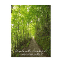 Wählt der Wanderer den Weg? Postkarte