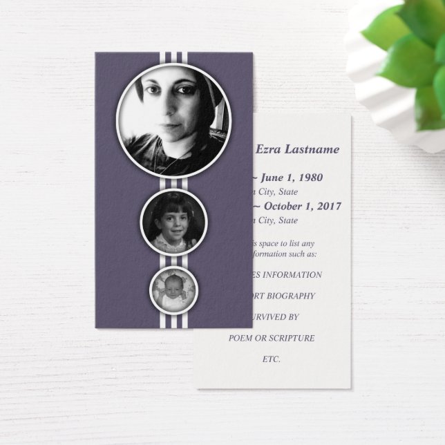 wählt lila Gedenkkarten (Schreibtisch)