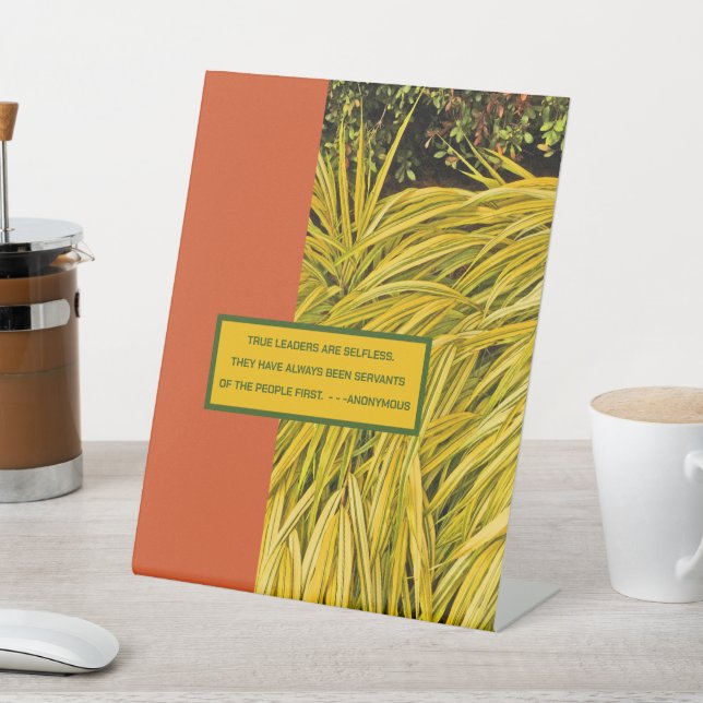 WAHRE FÜHRUNGSQUOTE/ ORNAMENALE GRAS SOCKELSCHILD (In SItu)