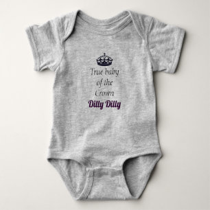 Wahres Baby des Krone DillyDilly Baby Strampler