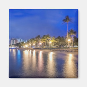 Waikiki-Stadt in der Dämmerung Magnet