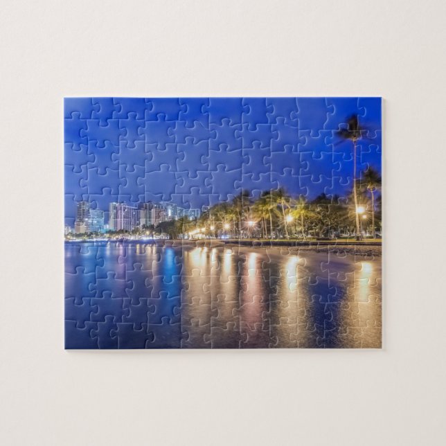 Waikiki-Stadt in der Dämmerung Puzzle (Horizontal)
