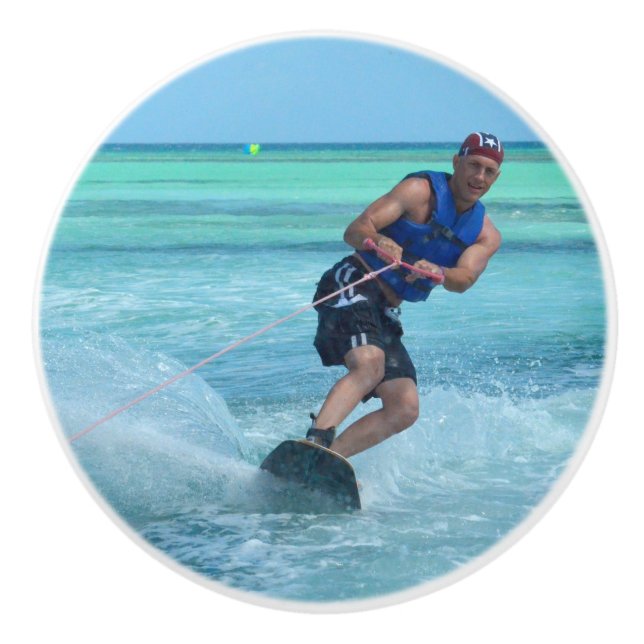 Wakeboarding in den Tropen Keramikknauf (Vorderseite)