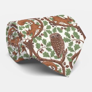 Wald-Whispers/Eichhörnchen und Eichhörnchen in der Krawatte