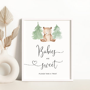 Waldbär Babys sind süß und nehmen eine Leckerei Po Poster
