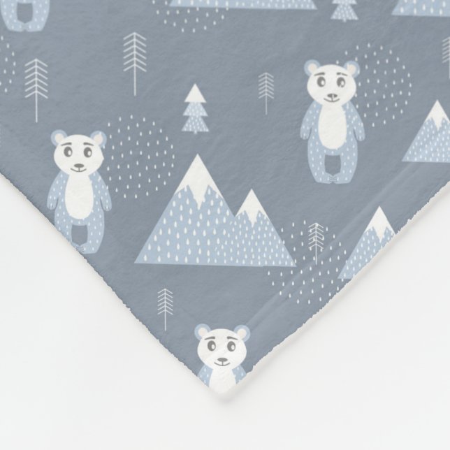 Waldbären, Berge, Bäume und Pfeile Fleec Fleecedecke (Ecke)