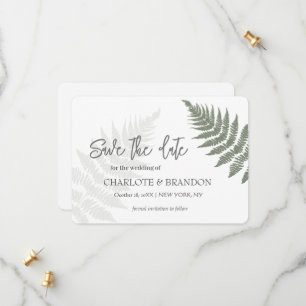 Waldgrüne Outdoor-Hochzeit mit Farnen Save The Date
