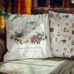 Waldland Aurora Kinderzimmer Personalisiert Kissen<br><div class="desc">Bringen Sie die Magie der Nordlichter in das Kinderzimmer Ihres Babys mit diesem bezaubernden Woodland Aurora Personalisierten Kissen. Dieses wunderschön illustrierte Kissen besticht durch eine ruhige Waldlandschaft mit einer skurrilen Kulisse aus dem Polarlicht, spielerischen Huskies und einem sanften Yak. Ideal, um eine personalisierte Touch hinzuzufügen, kann sie mit dem Namen,...</div>