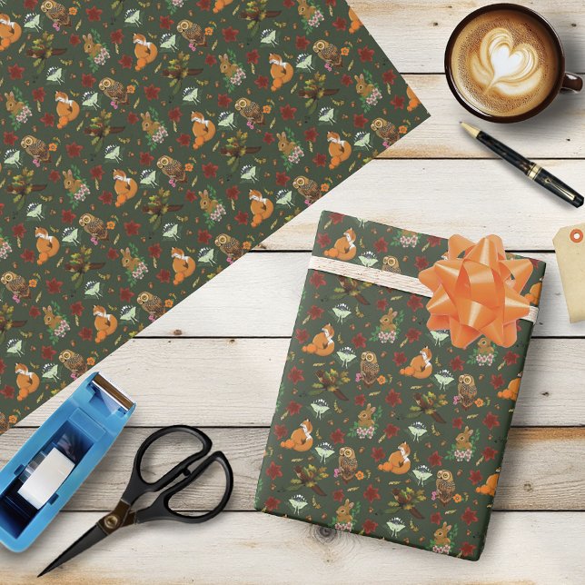 Waldtiere im Herbst grün Geschenkpapier (Von Creator hochgeladen)