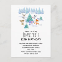 Waldtiere tanzen um einen Bäume herum