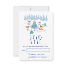 Waldtiere tanzen um Weihnachtsbaum