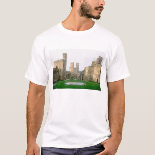Wales, Caernarfon Burg, einer von Edwards 2 T-Shirt
