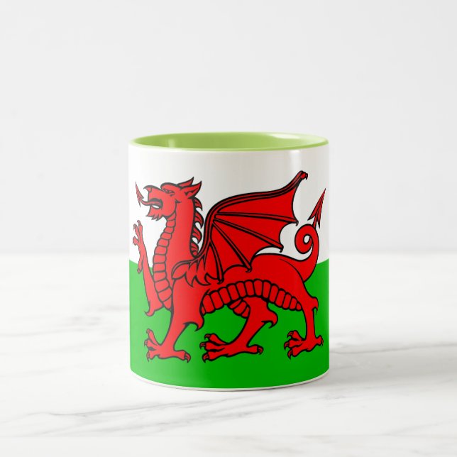Wales Flag Zweifarbige Tasse (Mittel)