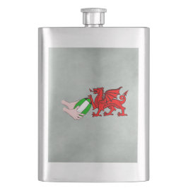 Wales Rugby Team Dragon mit Rugby Ball Flachmann