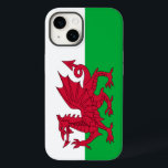 Walisische Drachenflagge Case-Mate iPhone 14 Hülle<br><div class="desc">iPhone 14 Fall mit der Flagge von Wales (Teil des Vereinigten Königreichs von Großbritannien und Nordirland) mit rotem Drachen,  weißer und grüner Flagge</div>