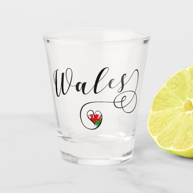 Walisische Flagge im Herzen, Wales Schnapsglas (Vorderseite)