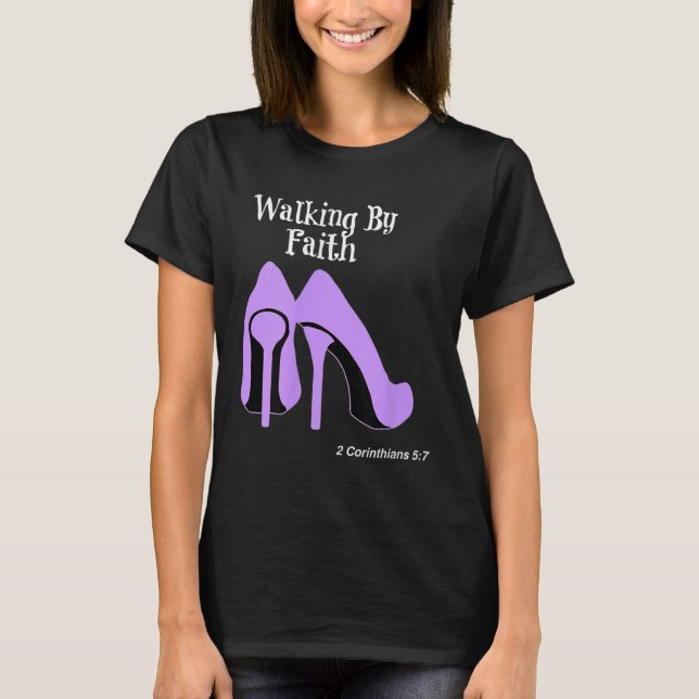 Walk By Faith Graphic Christian Design With Purple T-Shirt (Vorderseite)