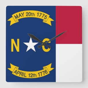 Wall Clock with Flag of North Carolina, USA Quadratische Wanduhr