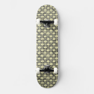 Wall o’ Skulls Skateboard